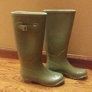 Woman's rain boots